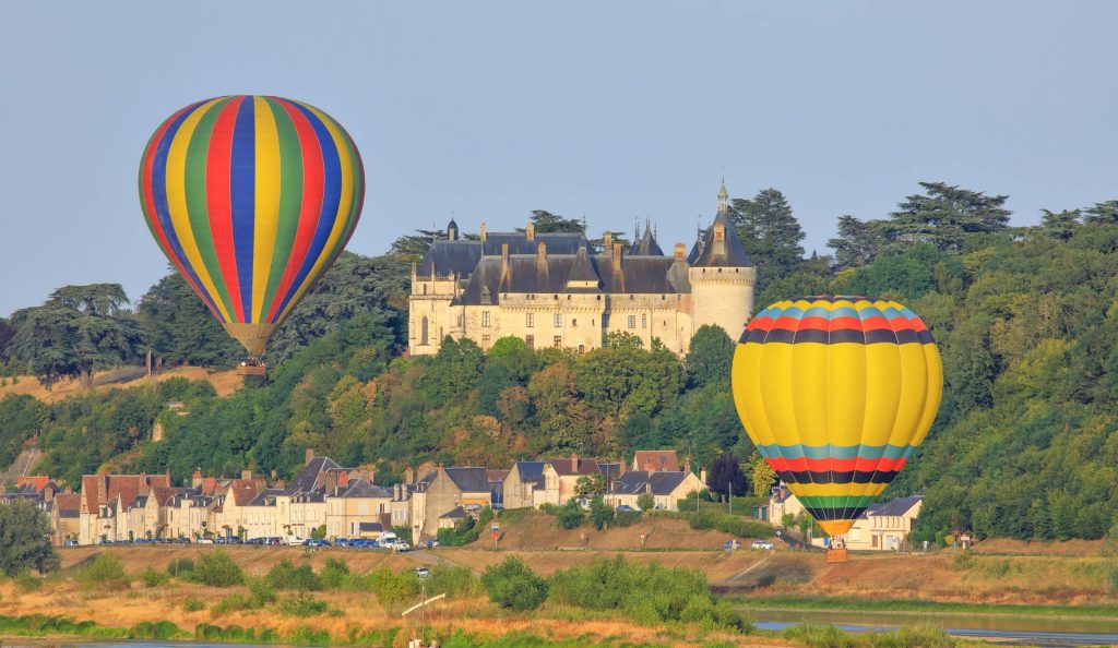 Hot,Air,Balloon,Near,The,Castle,Of,Chaumont,Sur,Loire,