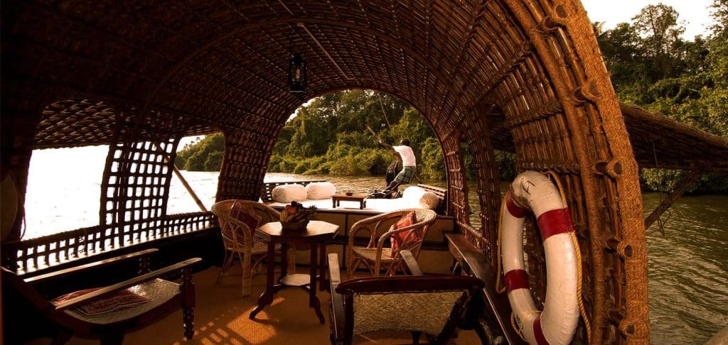 Salon couvert pont SPICE COAST CRUISES Inde du Sud