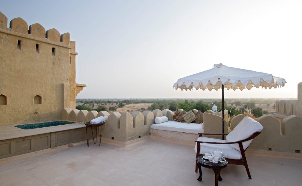 Terrasse suite Shandaar Mihir Garh Inde du Nord