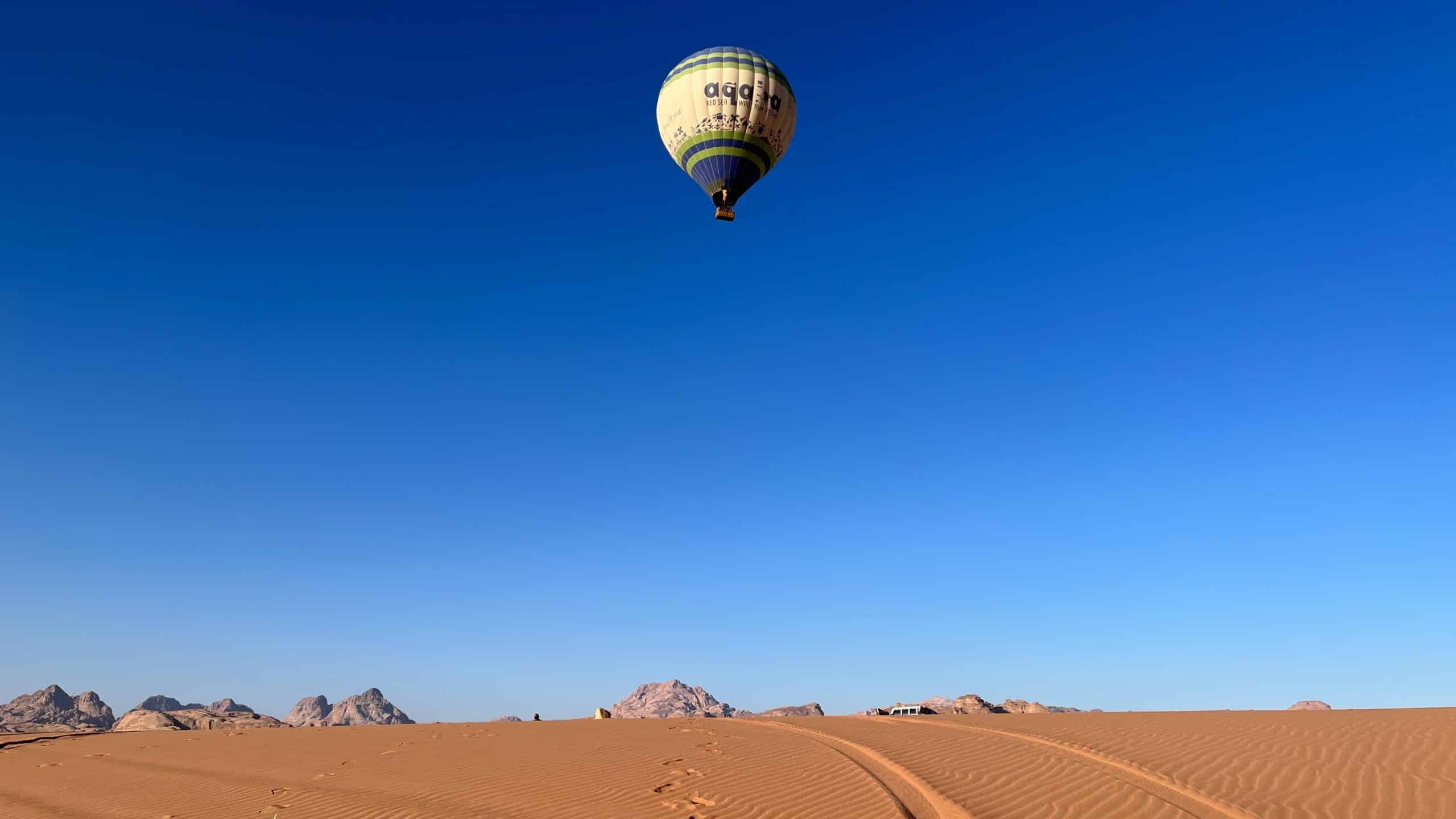 Luxotel Wadi Rum Bubble Jordanie montgolfière désert