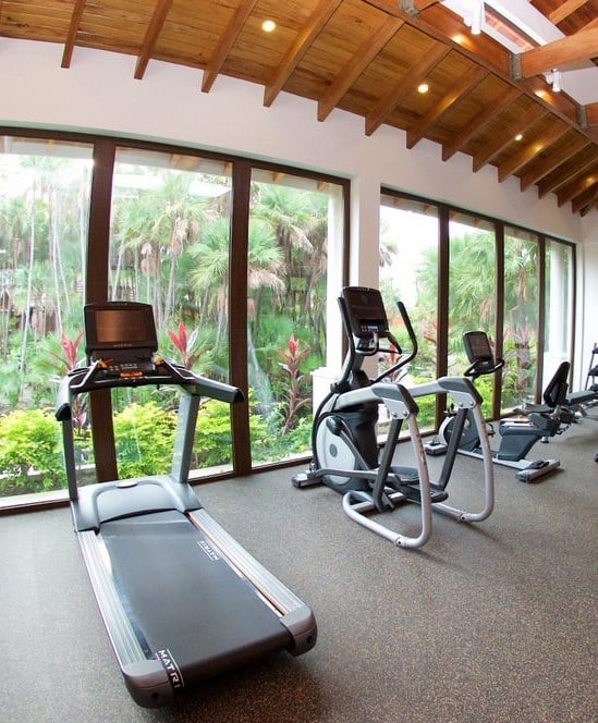 Naïa Resort & Spa Belize salle de sport avec vue