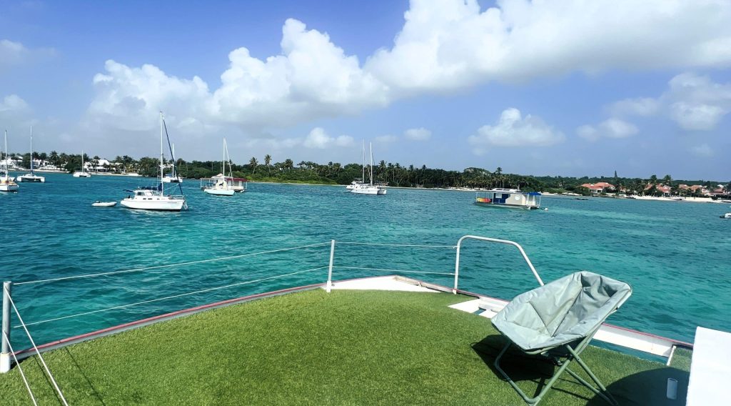 Aqua Lodge Saint Vincent Guadeloupe vue depuis le pont
