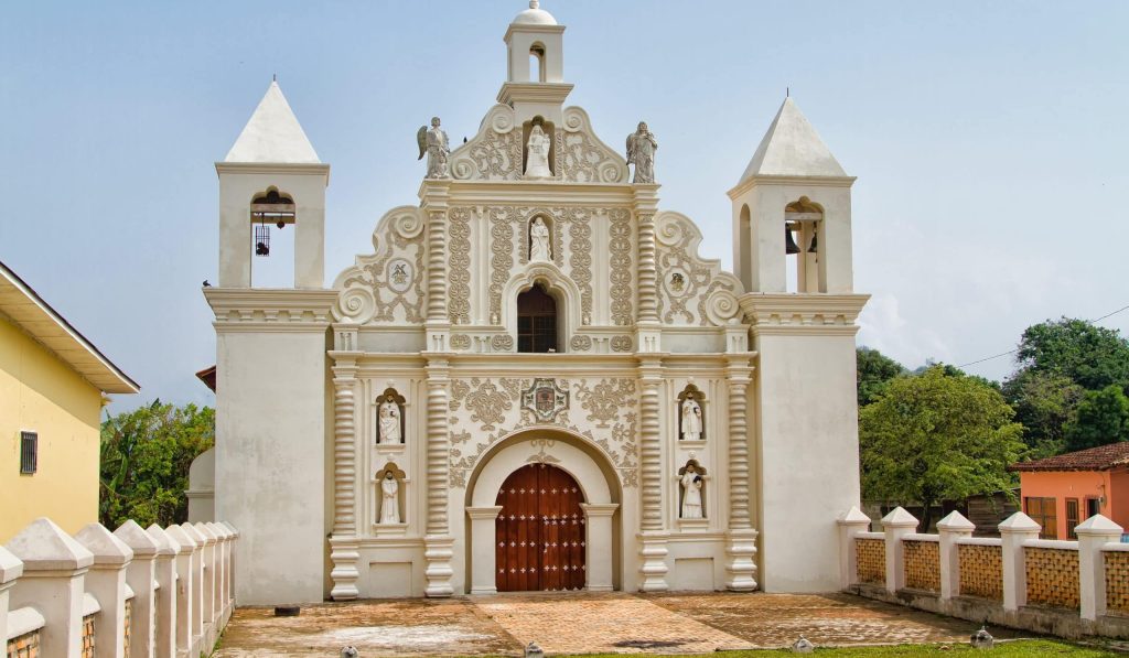 Iglesia,Las,Mercedes, ,Catholic,Church,In,Gracias,,Honduras,,Central