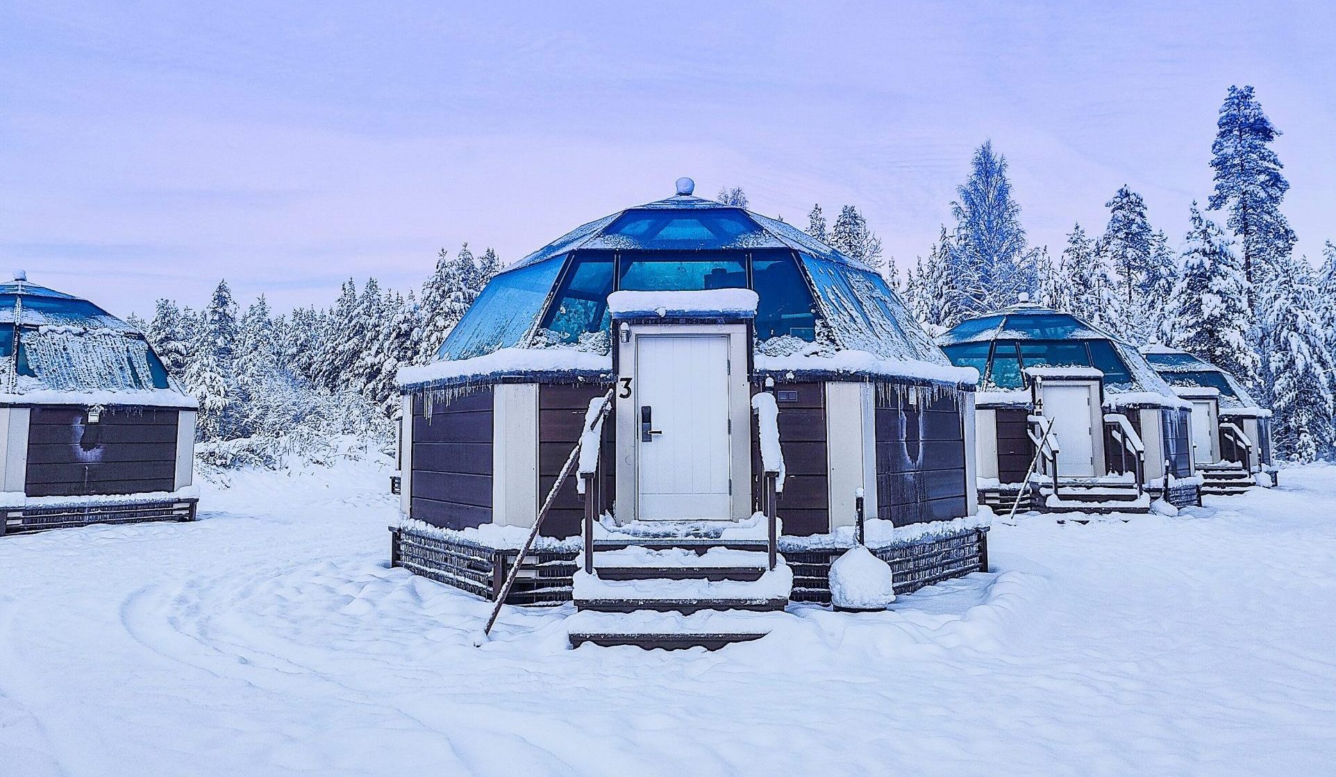 Arctic snow hotel