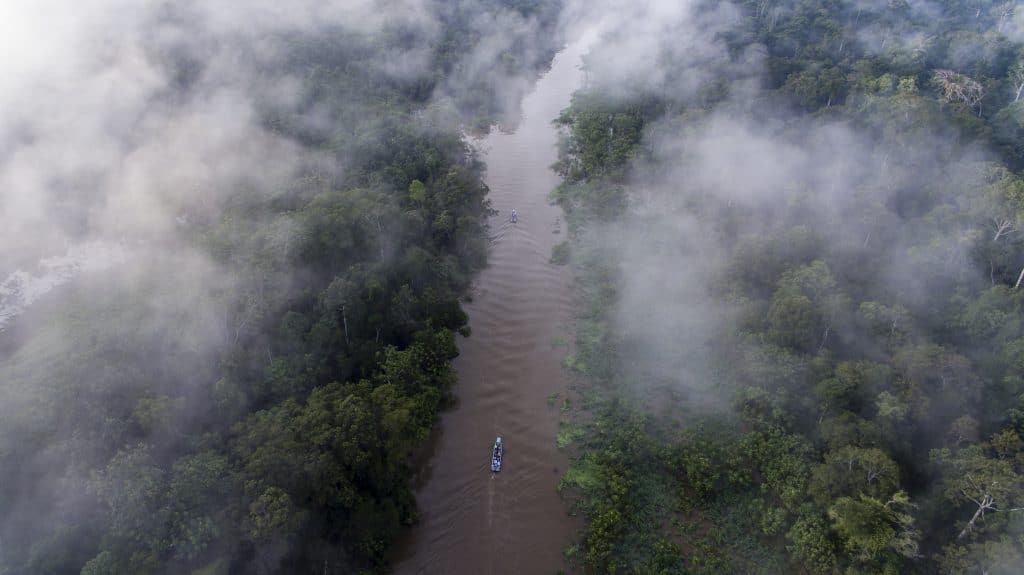 Exploration de la forêt lors d'une croisière de luxe et villages indigènes au Pérou