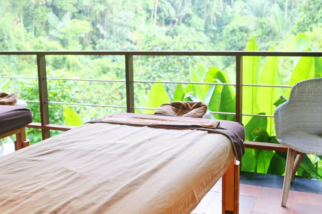 Spa,Massage,Room,In,The,Beach
