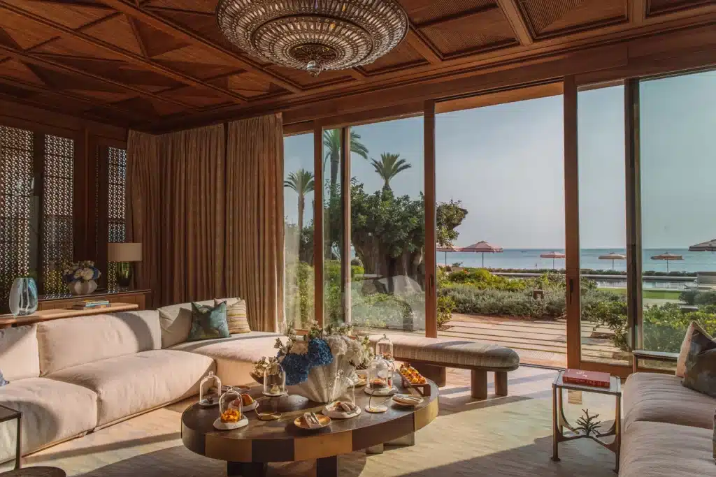 Royal Mansour Tamuda Bay Maroc salon de la villa royale