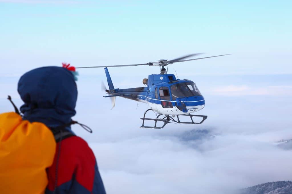 Rescue,Helicopter,And,Rescue,Party,,Tarcu,Mountains,,Romania