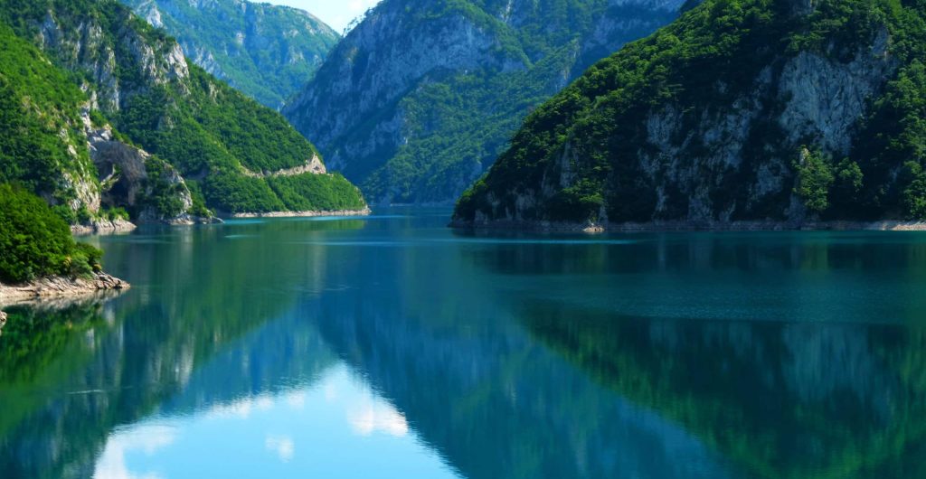 Montenegro,,Tara,Turquoise,River,And,Forest