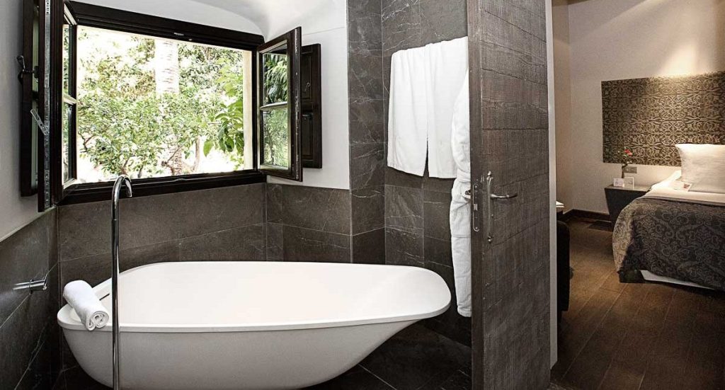 Palacio del Bailio Espagne salle de bain
