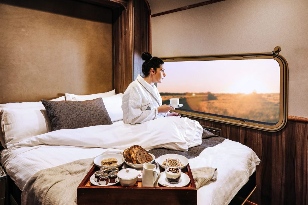 Australie   The Ghan service platinium en cabine