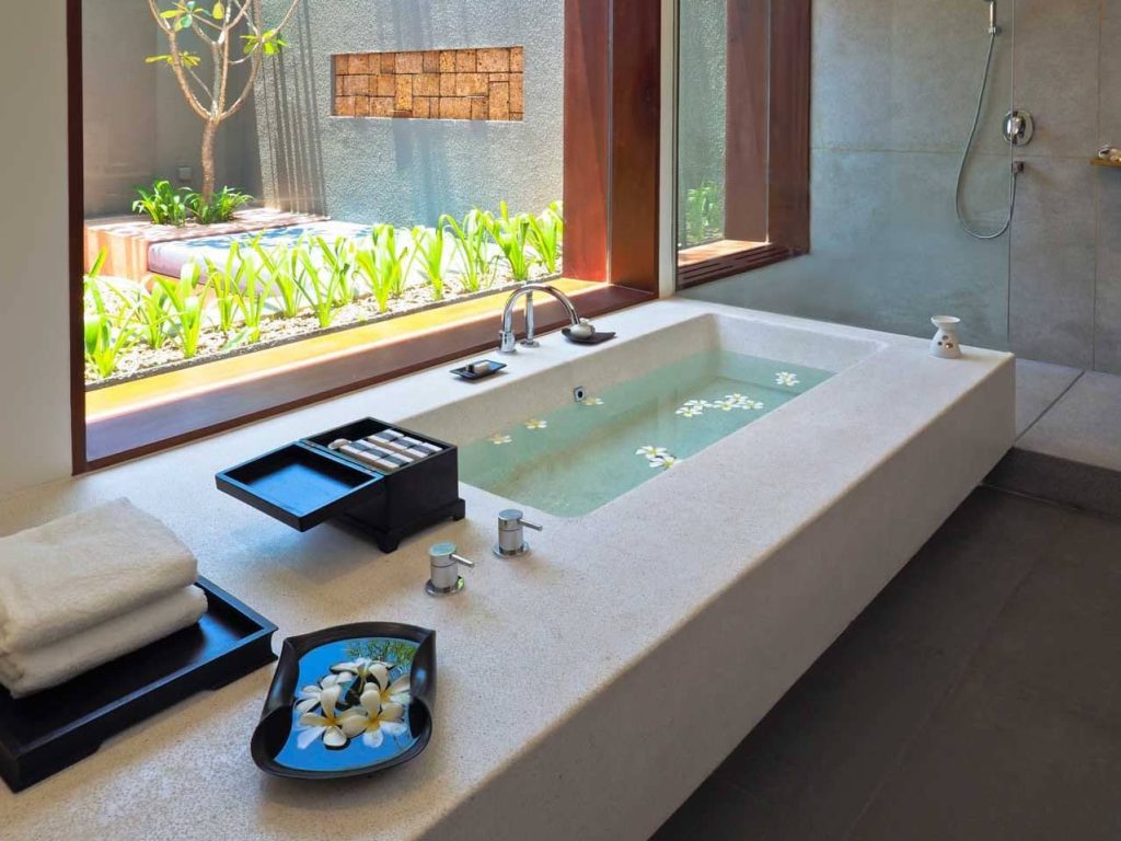 Cambodge   Le Balé Phnom Penh   Salle de bain