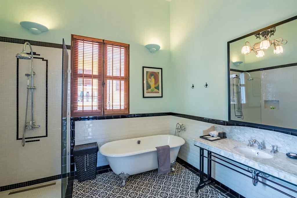 Cambodge   Le Relais de Chhlong Kratié   Salle de Bain
