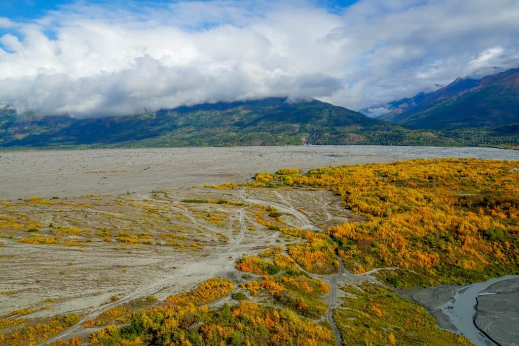 Alaska Hélicoptère & chiens de traîneau Punchbowl Glacier survol de la vallée de Knik