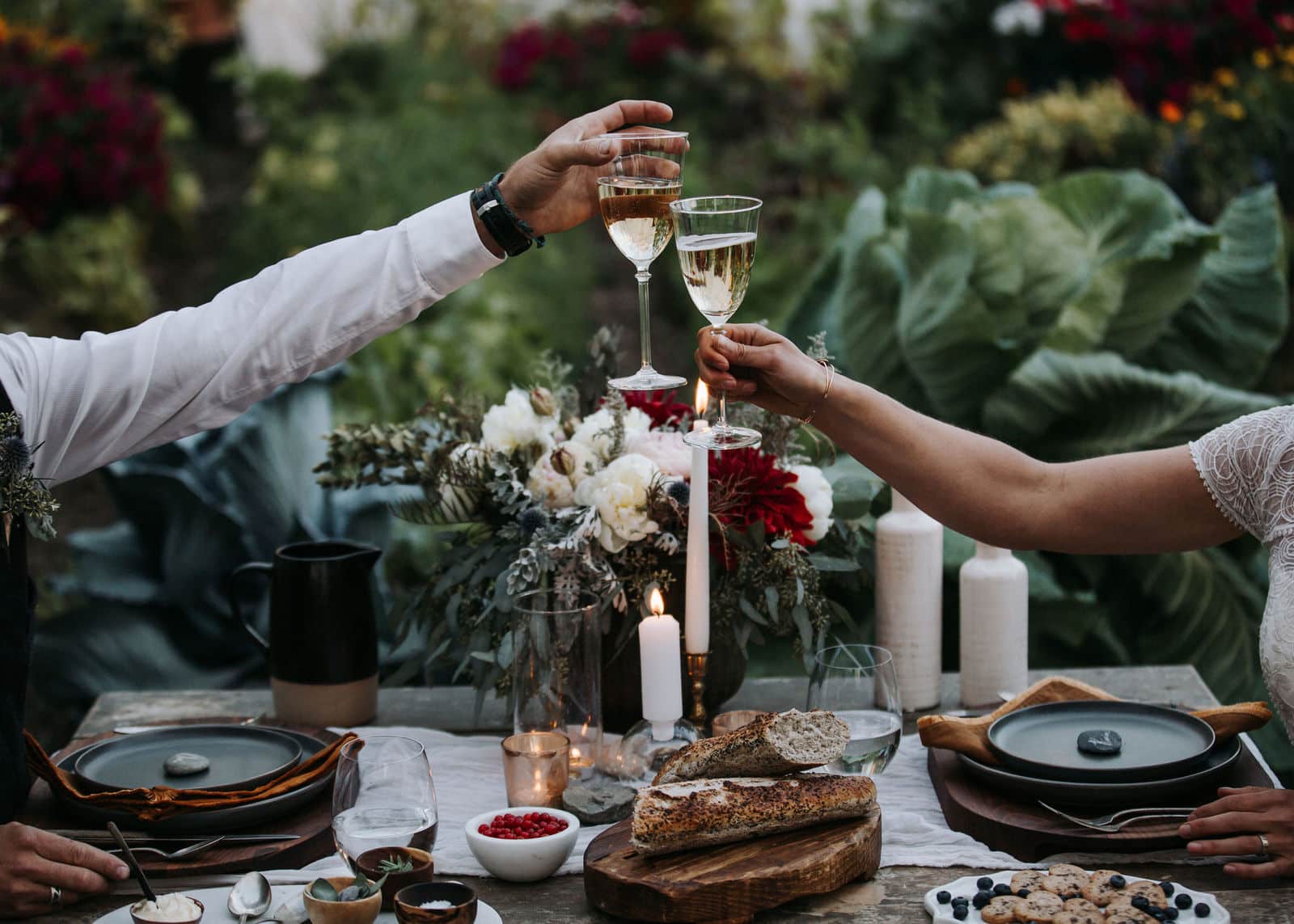 Alaska Ultima Thule Lodge  ambiance festive