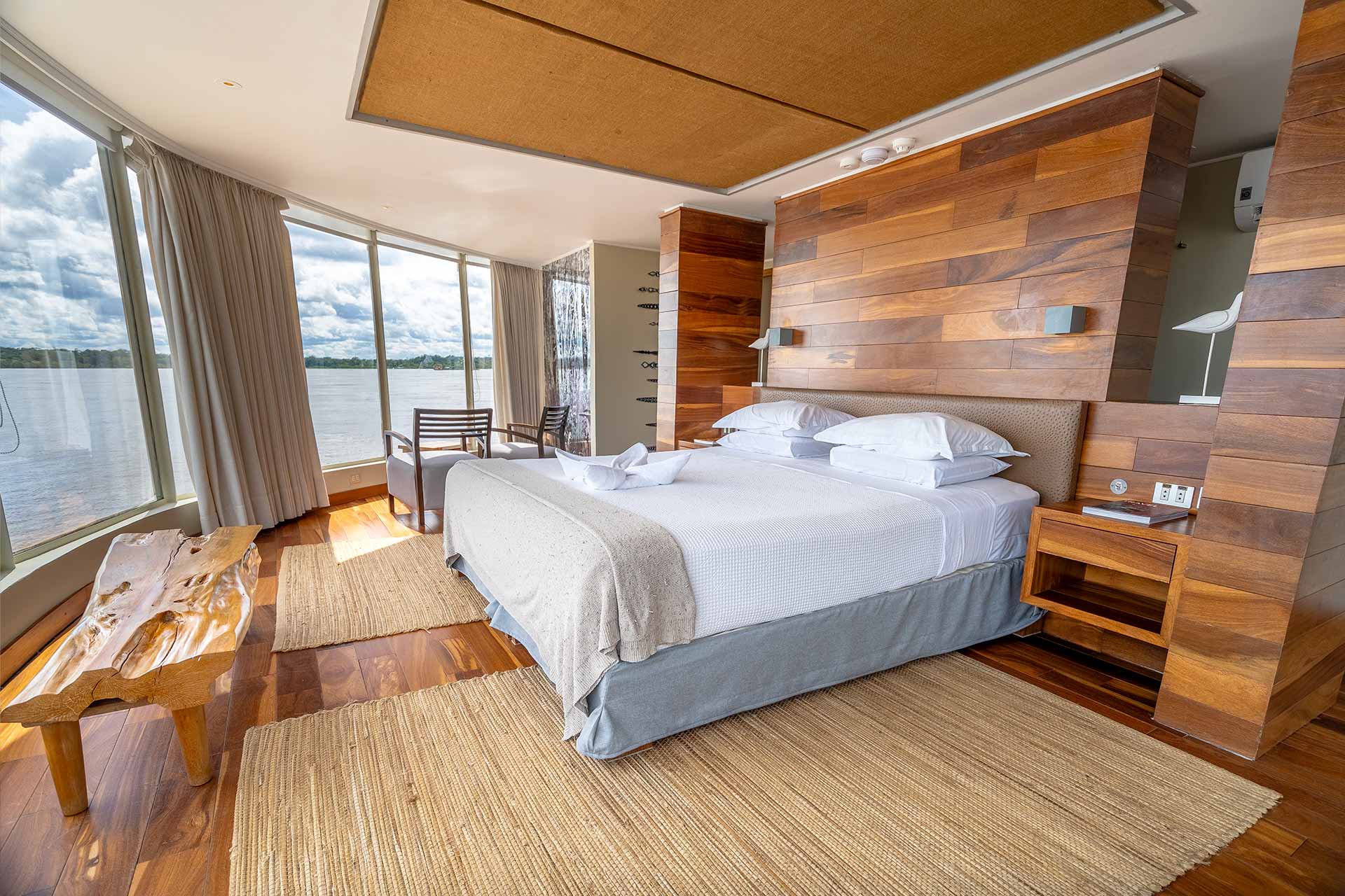 Delfin Amazon Cruises Pérou chambre avec vue panoramique