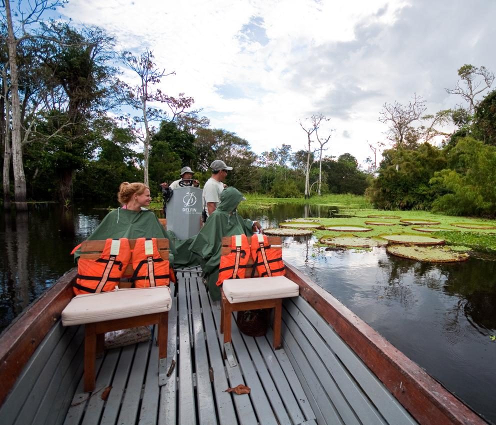 Delfin Amazon Cruises Pérou sortie en barque