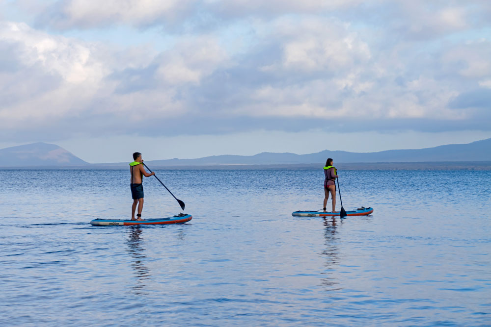 Equateur Galapagos Stand up Paddle Hermes Galapagos Mega Catamaran
