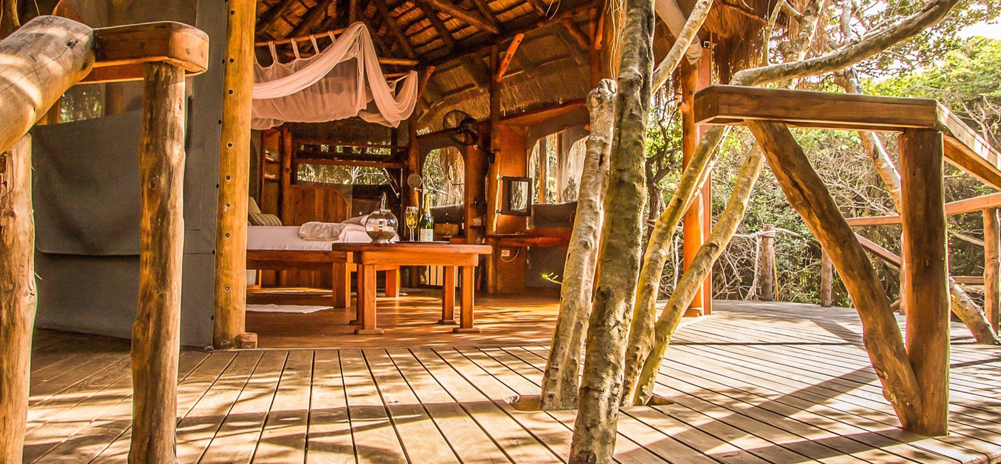 Mozambique Anvil Bay salon