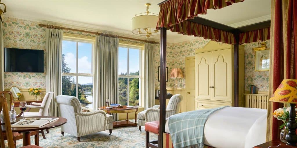 Irlande Ballynahinch chambre supérieure vue rivière