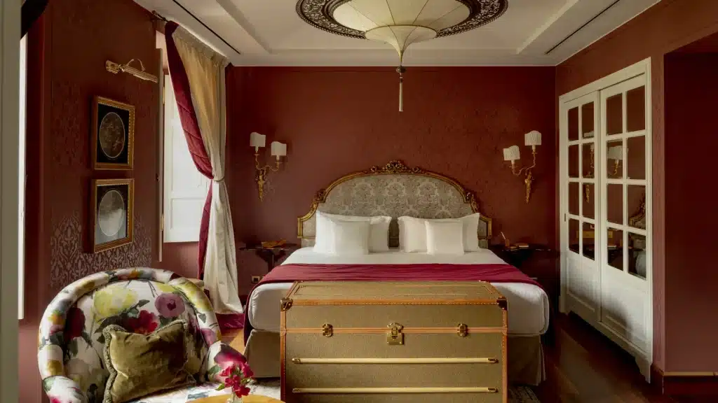 Italie passalacqua chambre rouge